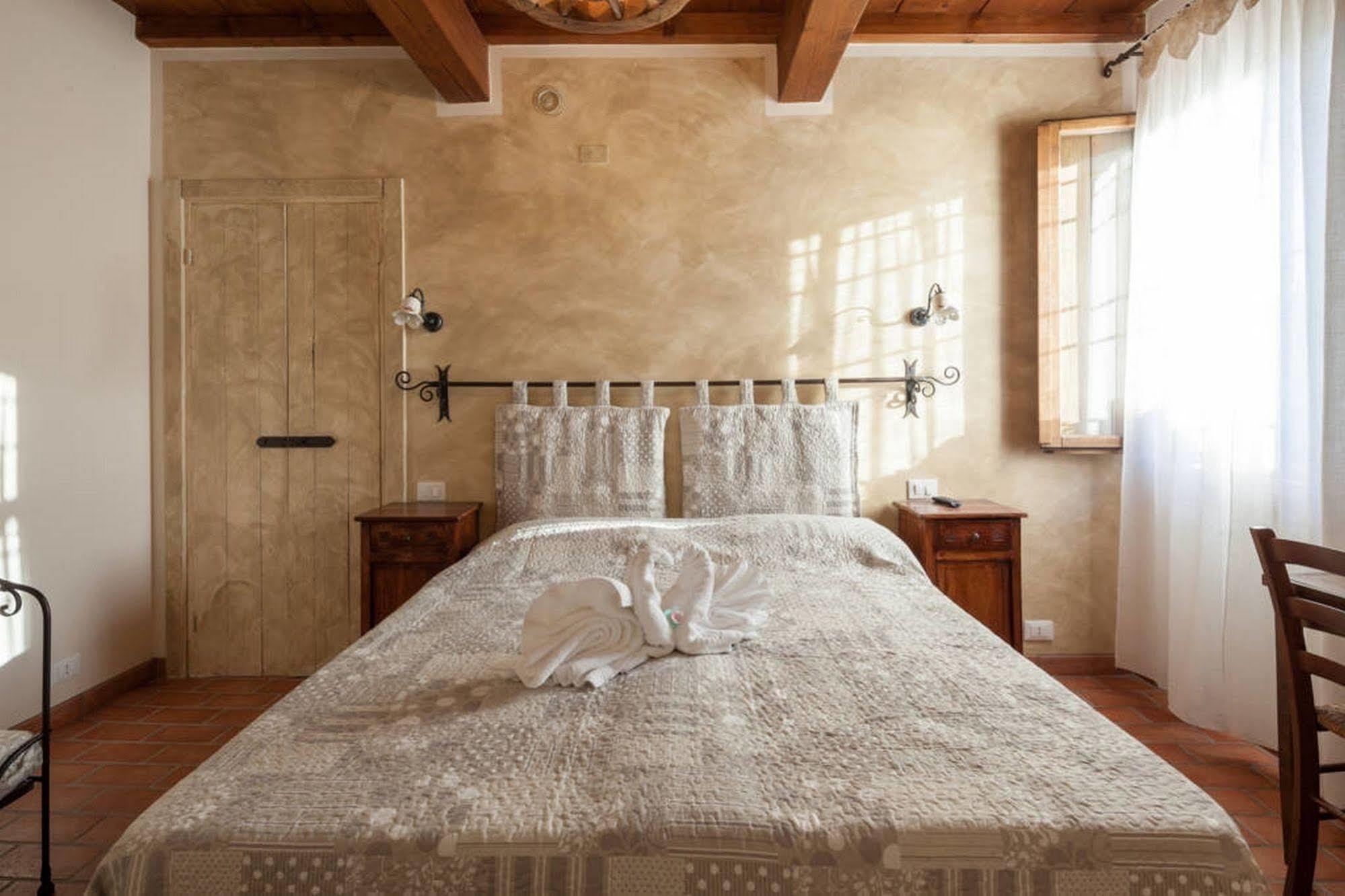 Bed and Breakfast La Casa Delle Rondini Roncoferraro Zewnętrze zdjęcie