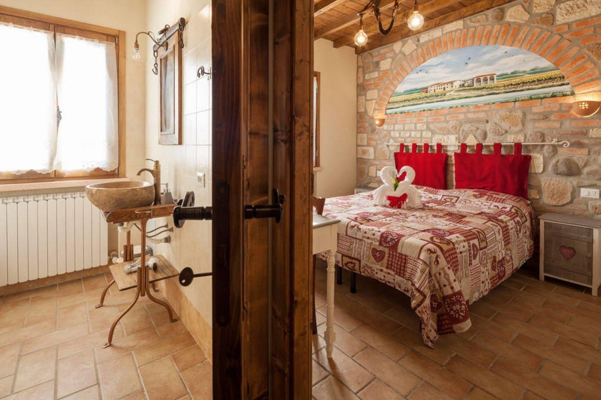 Bed and Breakfast La Casa Delle Rondini Roncoferraro Zewnętrze zdjęcie