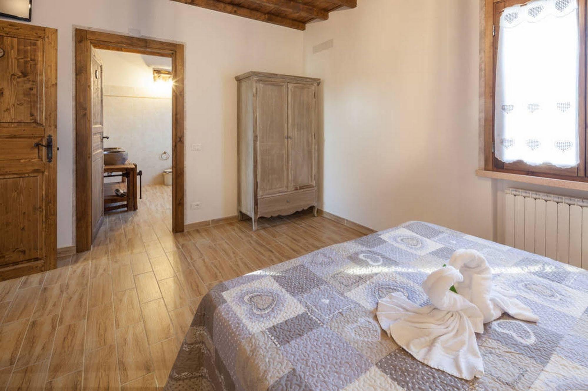 Bed and Breakfast La Casa Delle Rondini Roncoferraro Zewnętrze zdjęcie
