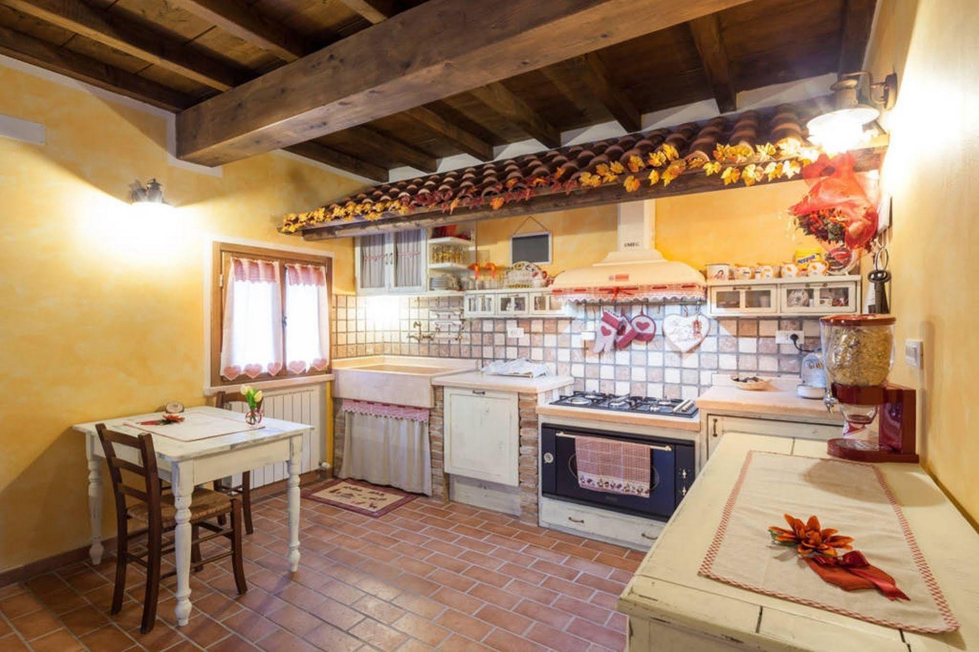 Bed and Breakfast La Casa Delle Rondini Roncoferraro Zewnętrze zdjęcie