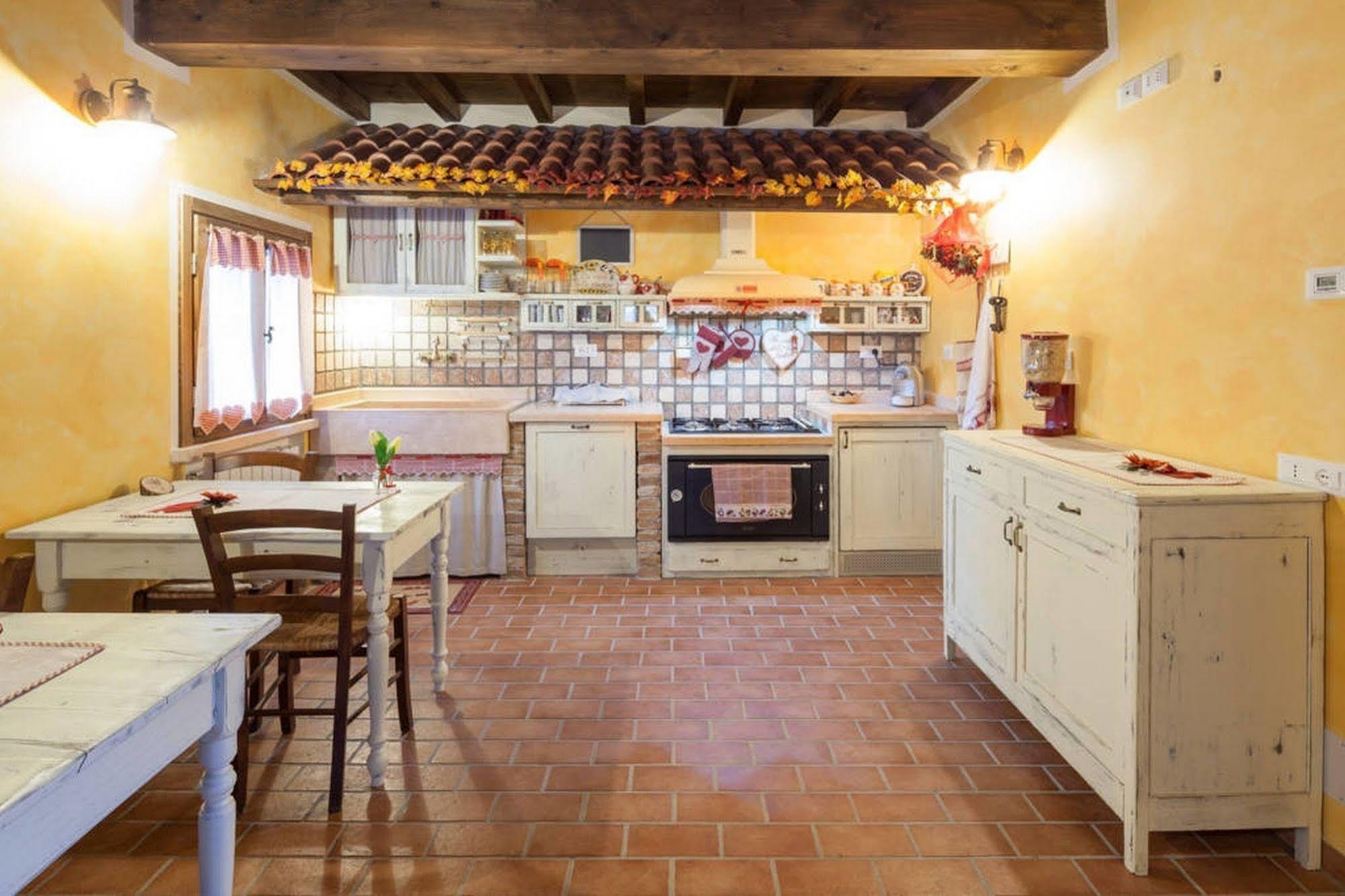 Bed and Breakfast La Casa Delle Rondini Roncoferraro Zewnętrze zdjęcie